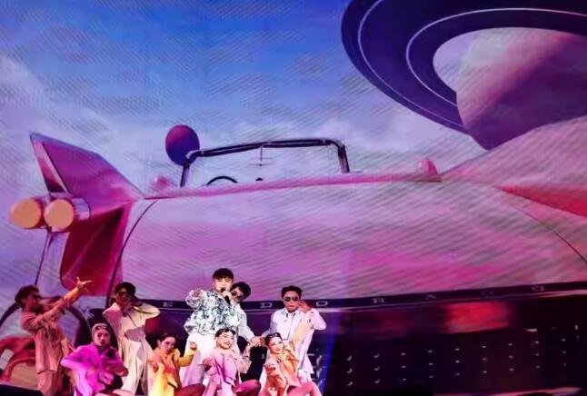 尖叫吧,重庆!古巨基重庆演唱会火爆来袭-第2张图片-票100