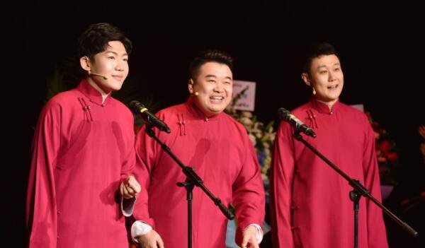 天津小剧场茶馆相声演出,让你品味传统艺术的魅力-第3张图片-票100